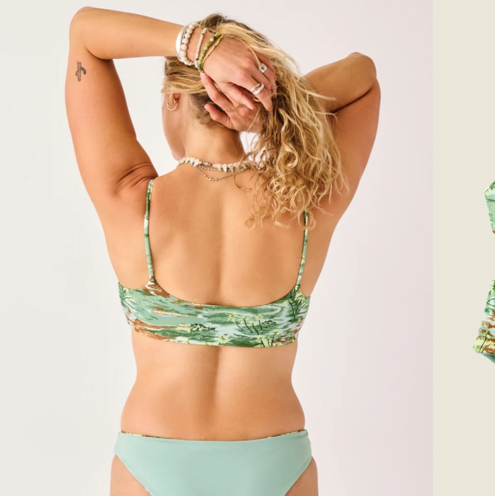 Carve Designs Hula Print Escondido Swim Top - Picture 2 of 7